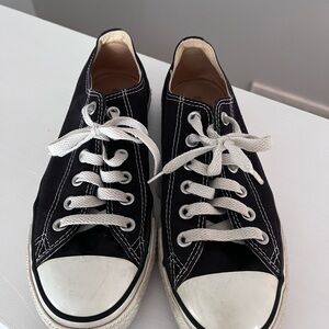 Converse Black Canvas Sneakers with White Laces Chuck Taylor
